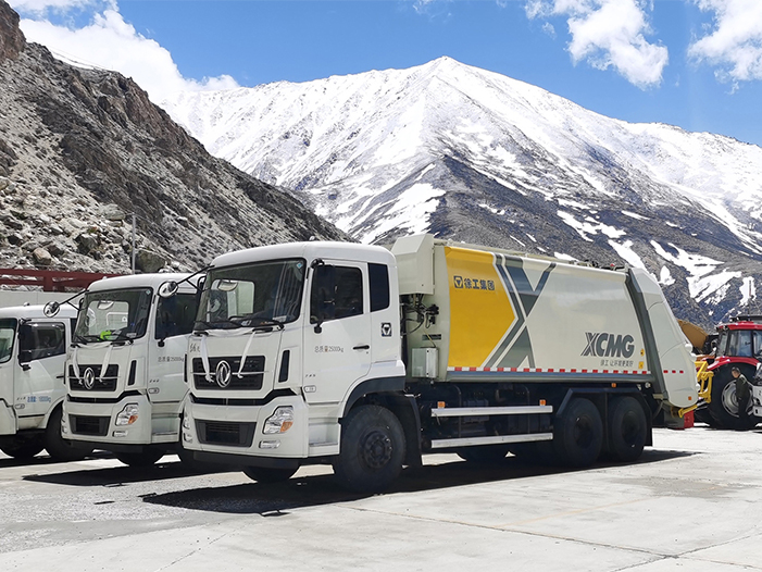 888电子压缩式垃圾车批量交付西藏日喀则