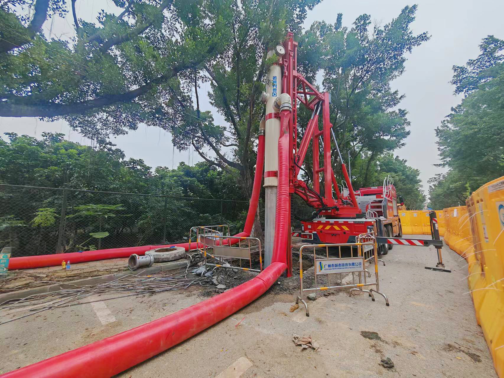 栉风沐雨！888电子排涝车被广州点赞！