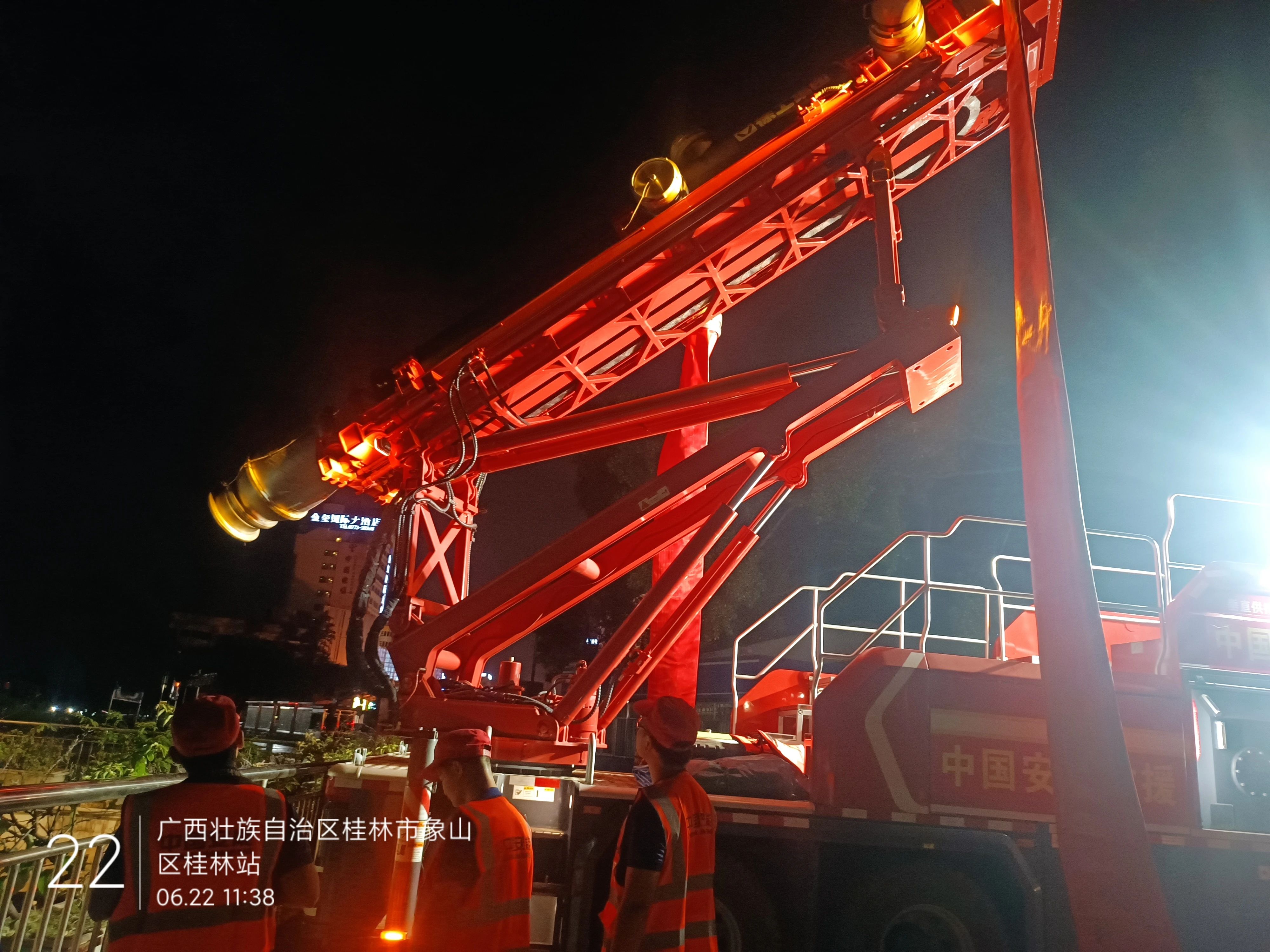 桂林洪水！888电子多台排涝应急装备全力迎战!