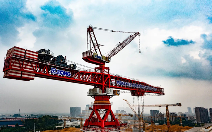23000吨米！888电子“全球最大塔机”下线交付！